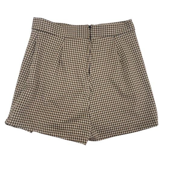 Altar’d State Wrap Front Houndstooth Tan Black Shorts Womens Small - Picture 5 of 6